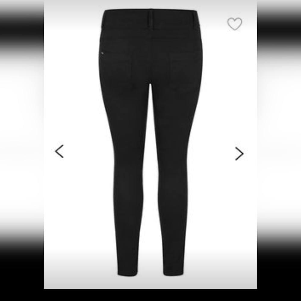 City chic Asha ankle grazer jeans, Black Size 18, 80s Style With Pleated Waist